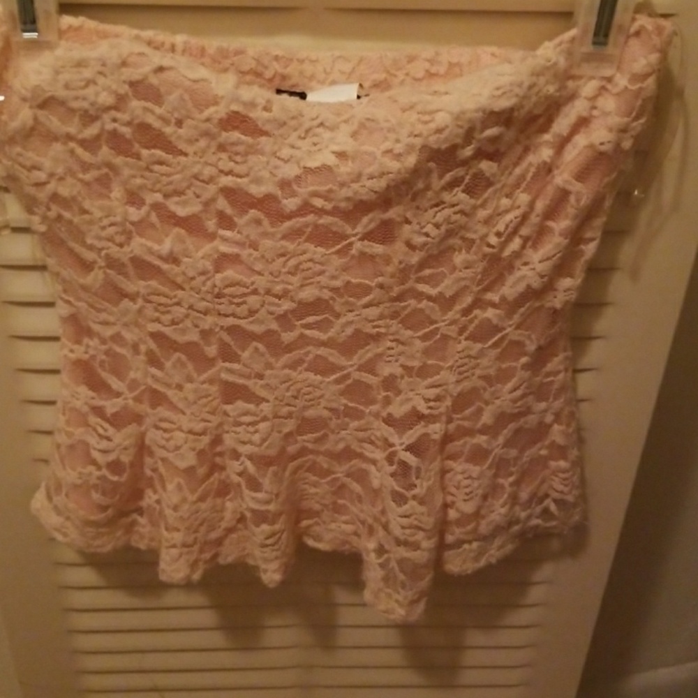 Sleeveless shirt